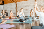چگونه بهترین مربی یوگا را انتخاب کنیم؟
